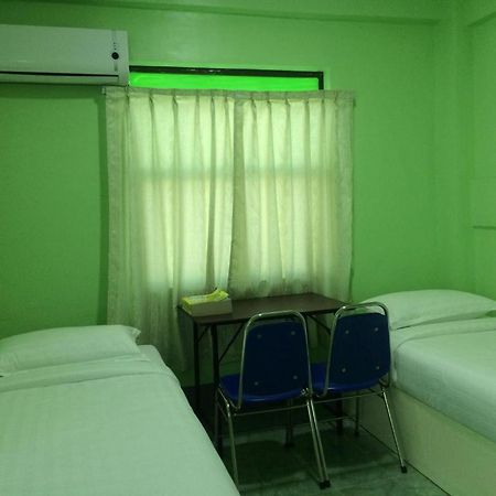 Nay Chi Linn Hotel Pathein Exterior foto