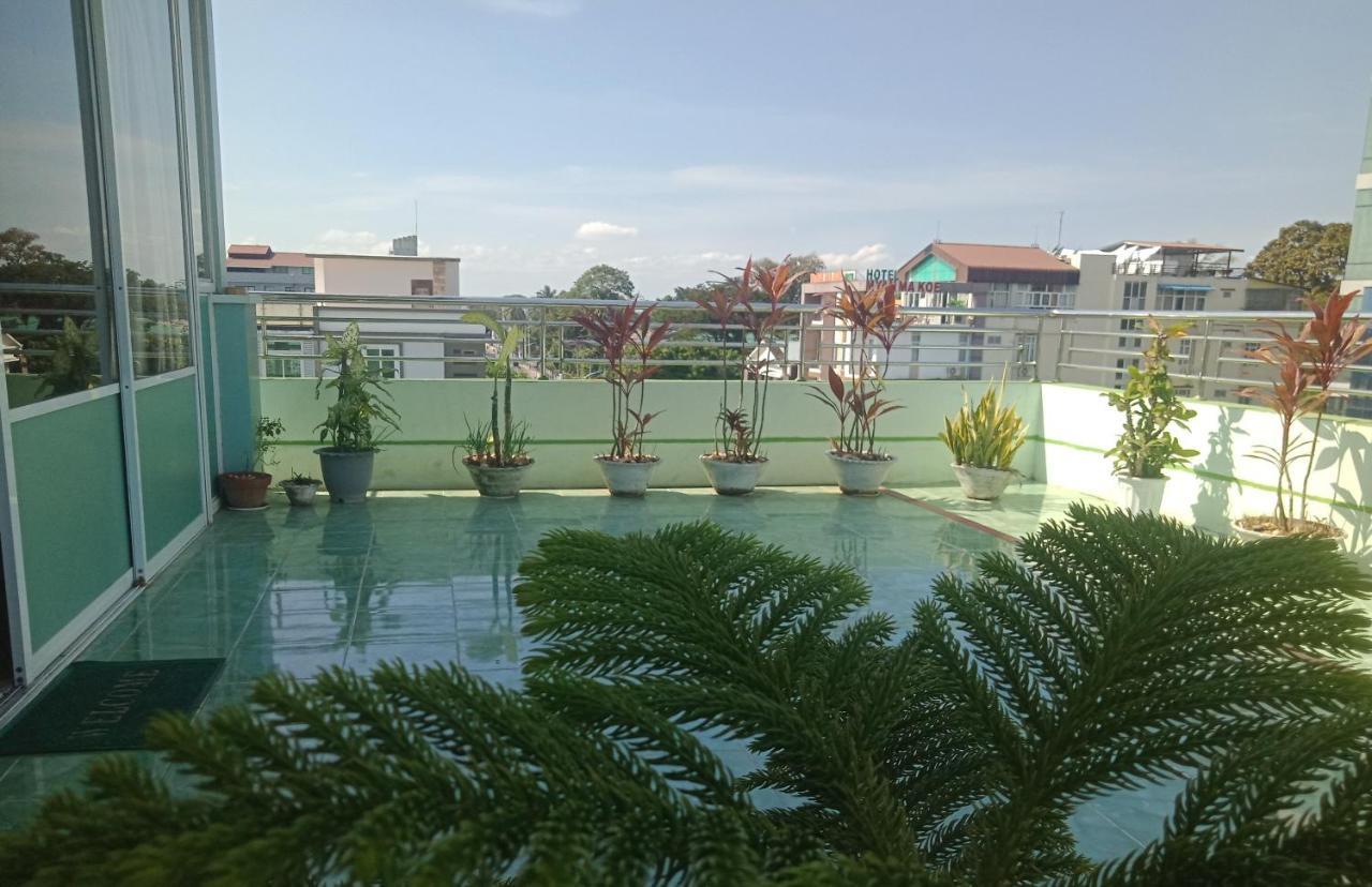 Nay Chi Linn Hotel Pathein Exterior foto